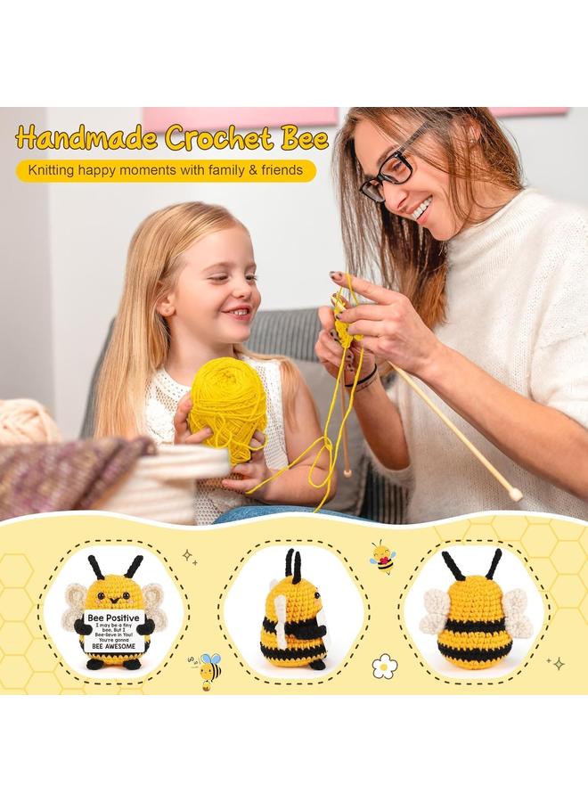 كوفوز نحلة صغيرة مضحكة وإيجابية، دمية نحلة كروشيه صغيرة، نحل كروشيه لطيف، هدايا للزوجة، العمة، الجدة، النساء والفتيات، ديكور حفلات عيد الميلاد - Image 3