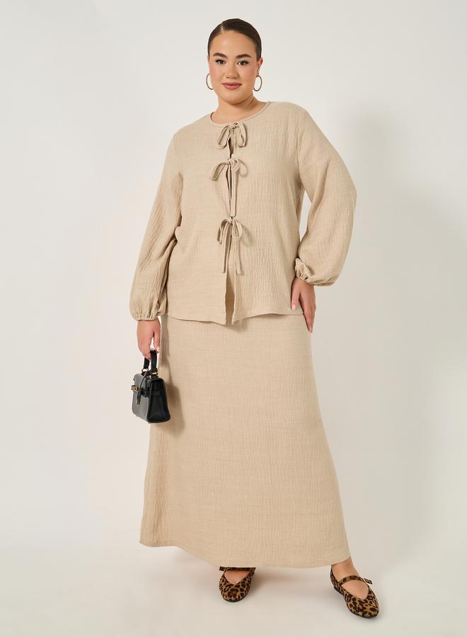Styli Plus Size Textured Elasticated Waistband Maxi Skirt  - Image 1