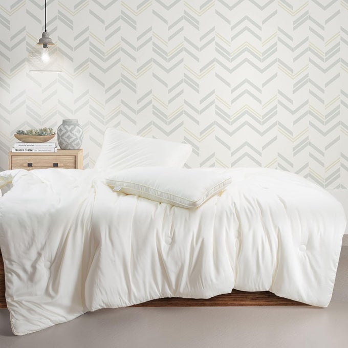 MICROFIBER 350 GSM MILK QUILT FOR EXTREME WINTER DOUBLE CREAM 90X108 INCHES