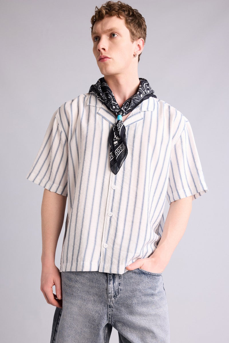 DeFacto White Man Boxy Fit Apache Neck Striped Short Sleeve Shirt Casual - Image 4