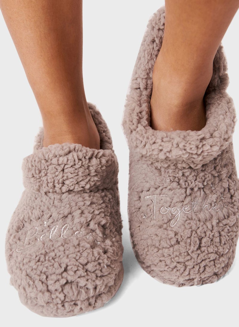 لا في إن روز شبشب فرو صناعي - Image 1