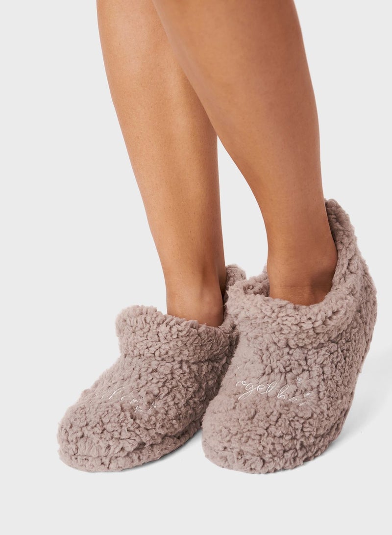 لا في إن روز شبشب فرو صناعي - Image 3