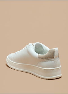 Lee Cooper حذاء رياضي نسائي منخفض الكاحل مع رباط للإغلاق  - Image 2