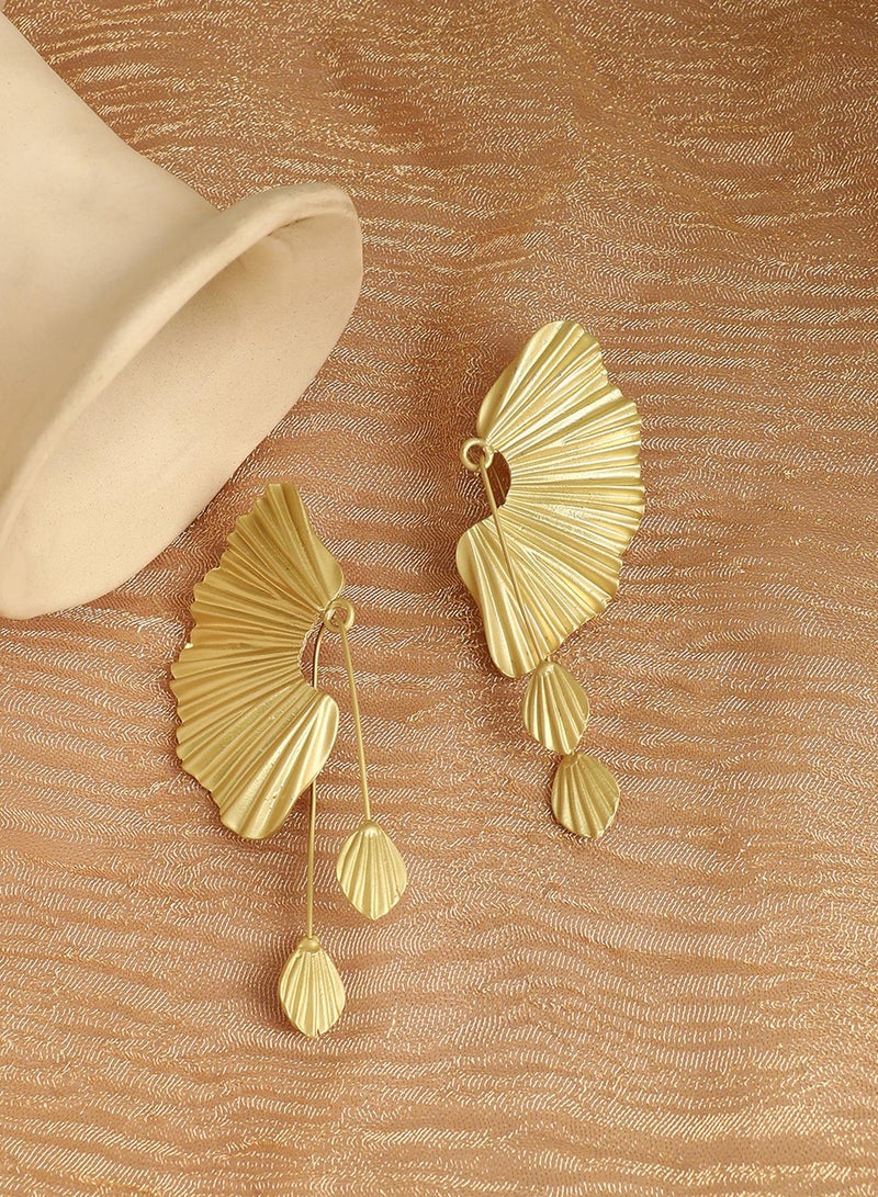 SOHI Timeless Glamour Captivating Artificial Drop Earring Jewellery - Image 5