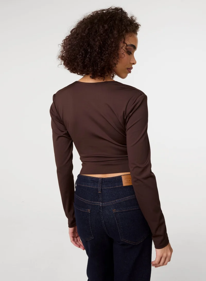 بينك فانيلا بلوزة بياقة على شكل حرف  وحافة غير متساوية