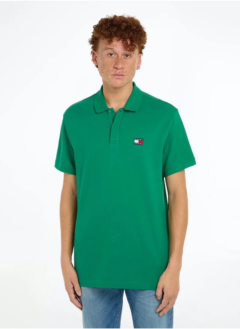 TOMMY JEANS Logo Badge Regular Fit Polo