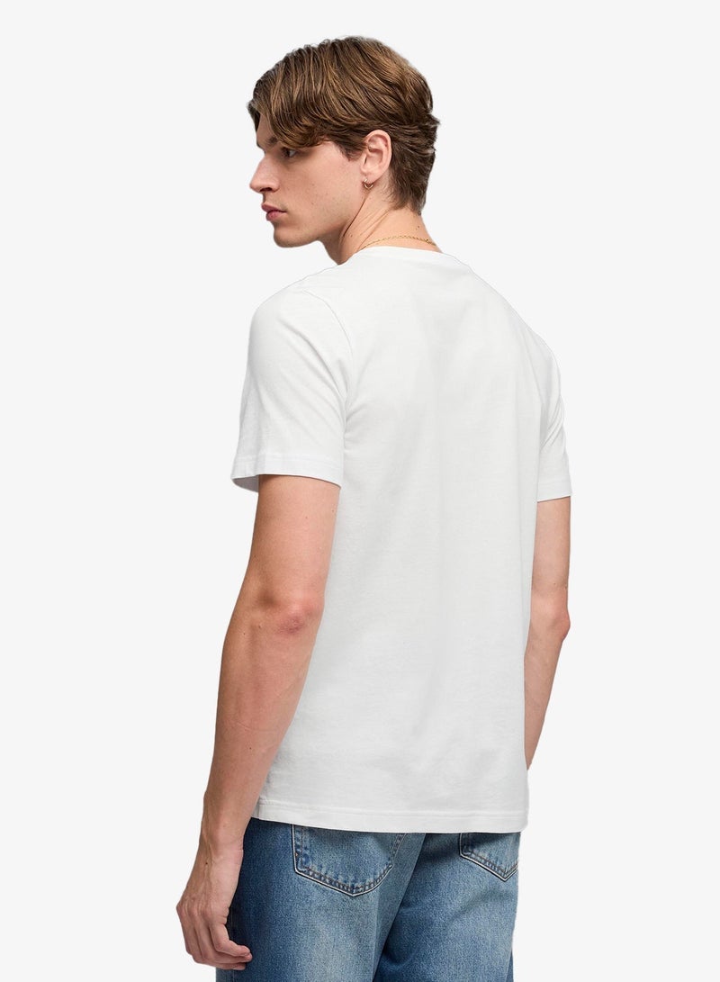 PUMA Cat Logo Graphic T-Shirt - Image 2