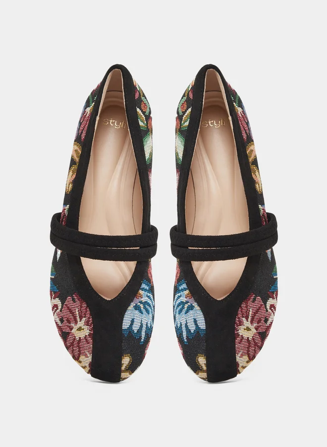 Styli Styli Black Floral Pattern Ballerina Shoes