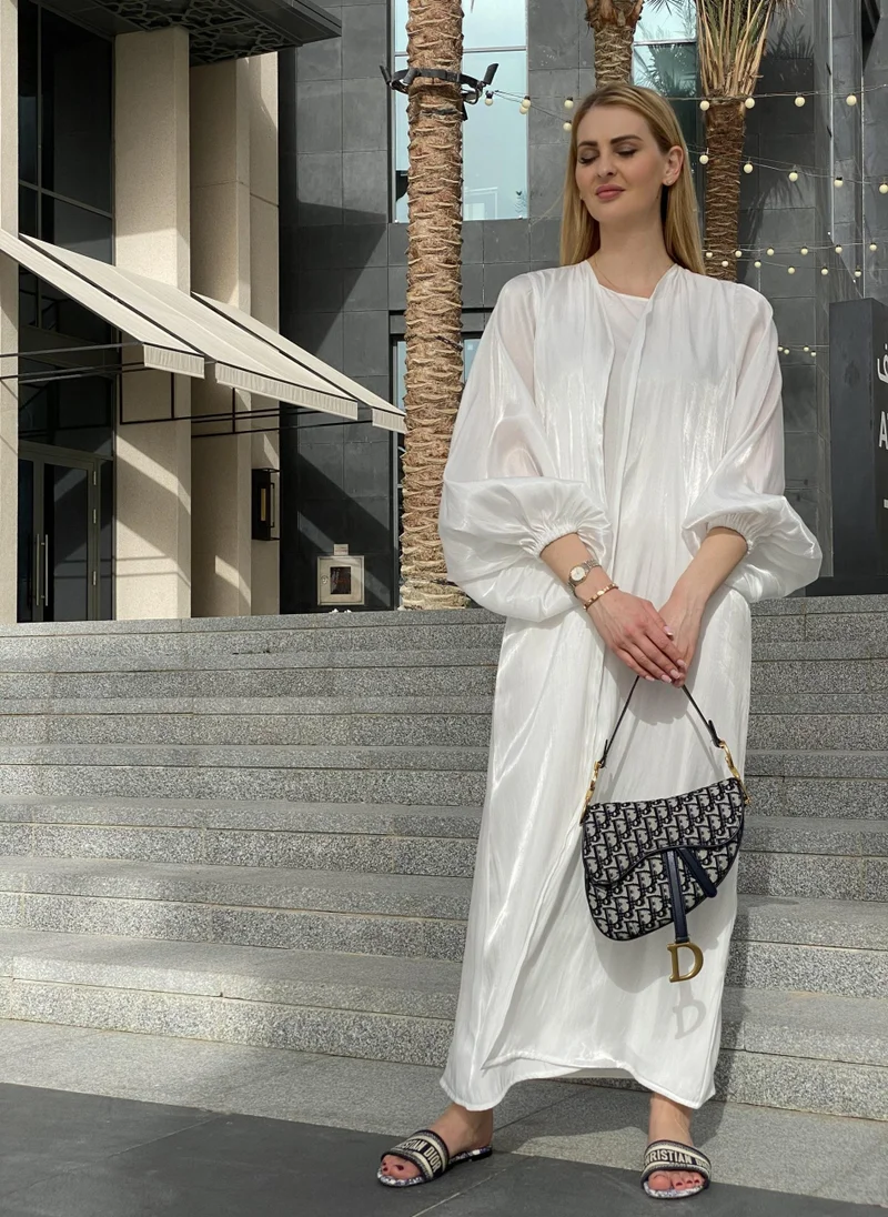 Moistreet Balloon Sleeve Shimmer Abaya Set