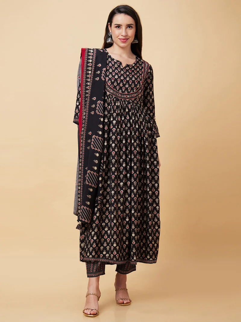 globus Women Black Floral Printed Regular Anarkali Kurta & Trousers With Dupatta