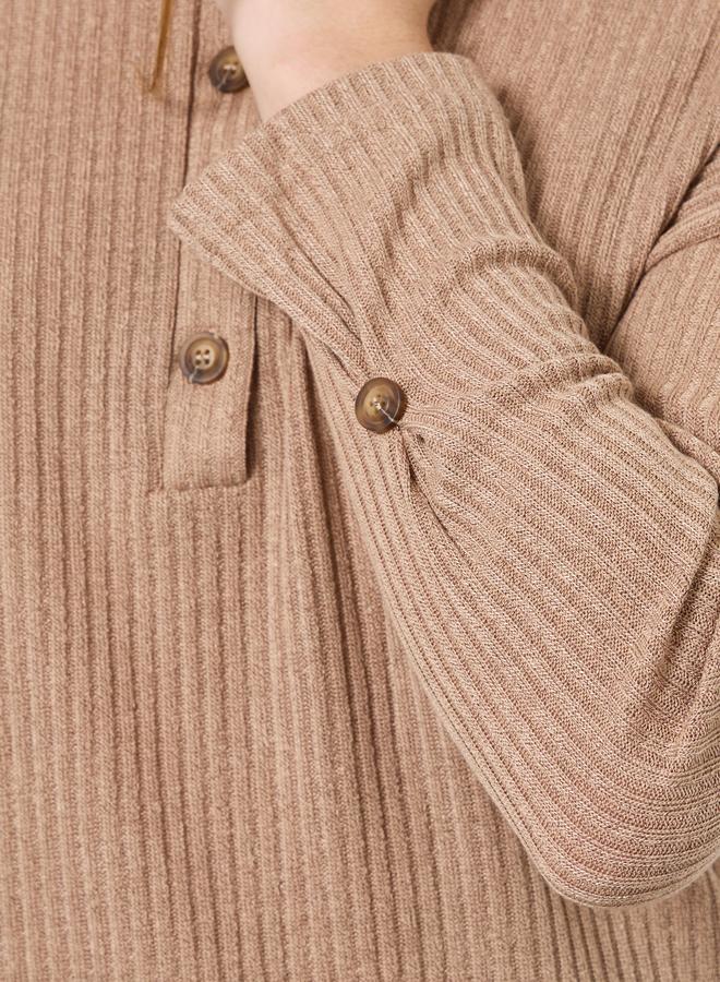 تايك تو بلوزة محبوكة مضلعة بتفاصيل أزرار - Image 4