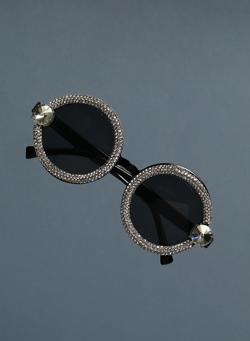 SOHI Sleek and Chic Embellished Artificial Sunglass Jewellery - Image 5