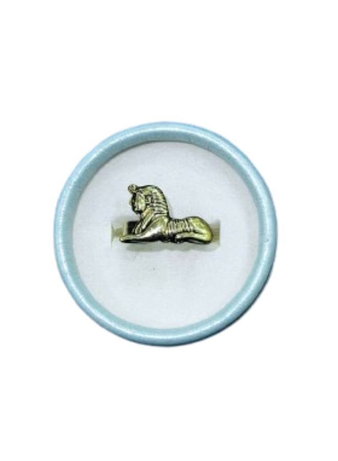 Ring with an Egyptian Pharaonic design - Image 1
