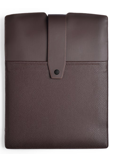 Professional Laptop Sleeve for 14-inch Laptops – Synthetic Leather Organizer Case with iPad & Charger Pockets (brown)