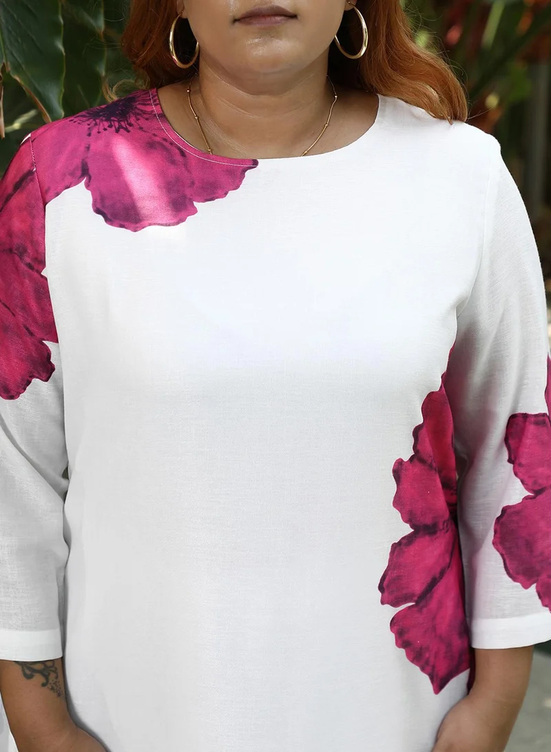 Instafab Plus Women's Royal Pink & Ivory White Primrose Flora Kurta With Trousers