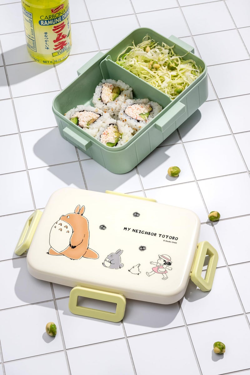 Skater My Neighbor Totoro Bento Lunch Box (21.98oz) Cute Lunch Carrier with Secure 4-Point Locking Lid - Authentic Japanese Design - Durable, Microwave and Dishwasher Safe - Marching Totoro - Image 3