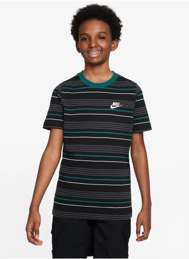 Nike Club Stripe T-Shirt