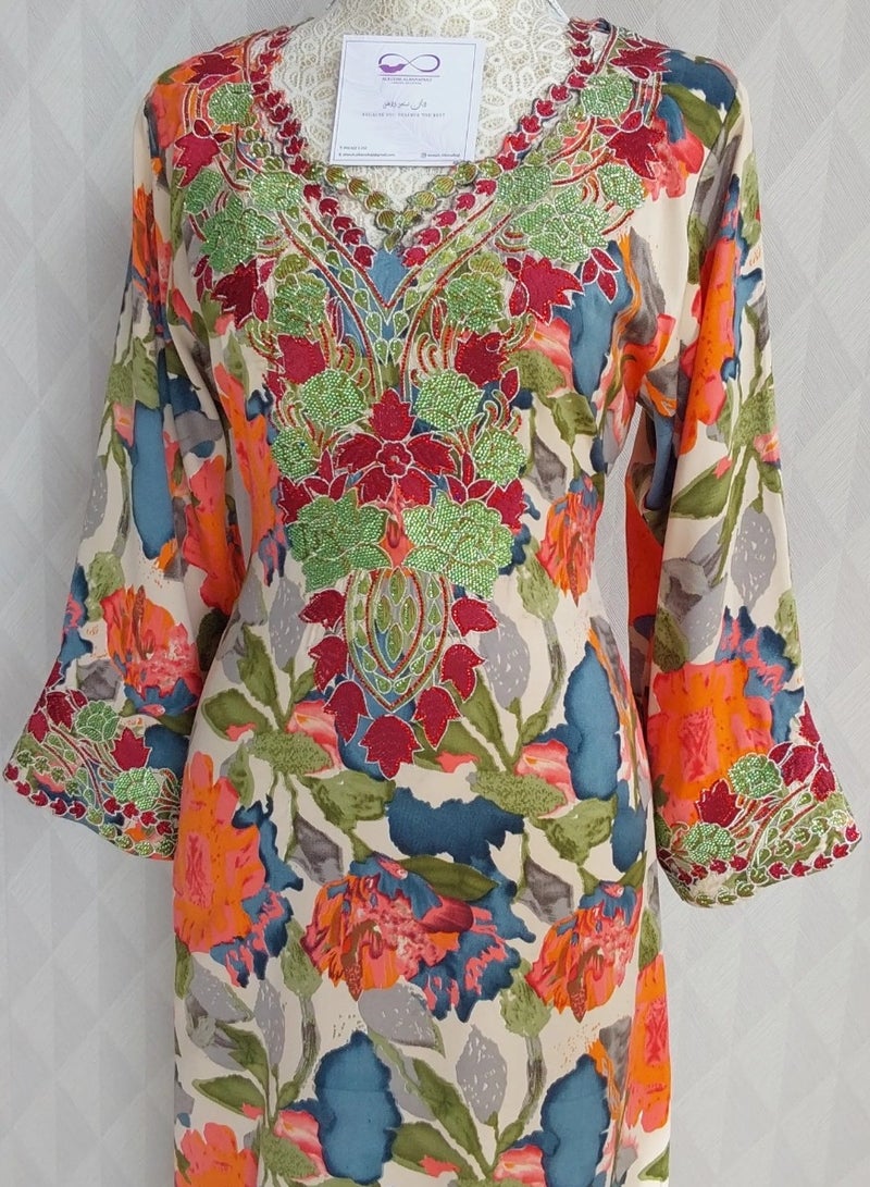 الريش البنفسجي  تطريز مخاوير خليجية شغل يدوي ✨ جلابية مطرزة جاهزة - Image 1