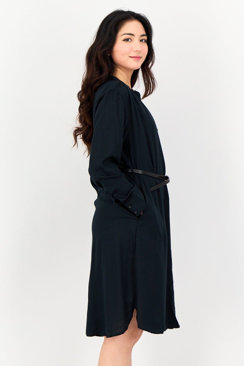 Levi's فستان ميني بسيط بحزام للنساء، أسود - Image 3