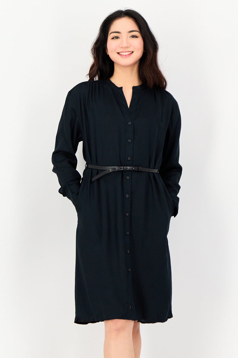 Levi's فستان ميني بسيط بحزام للنساء، أسود - Image 1