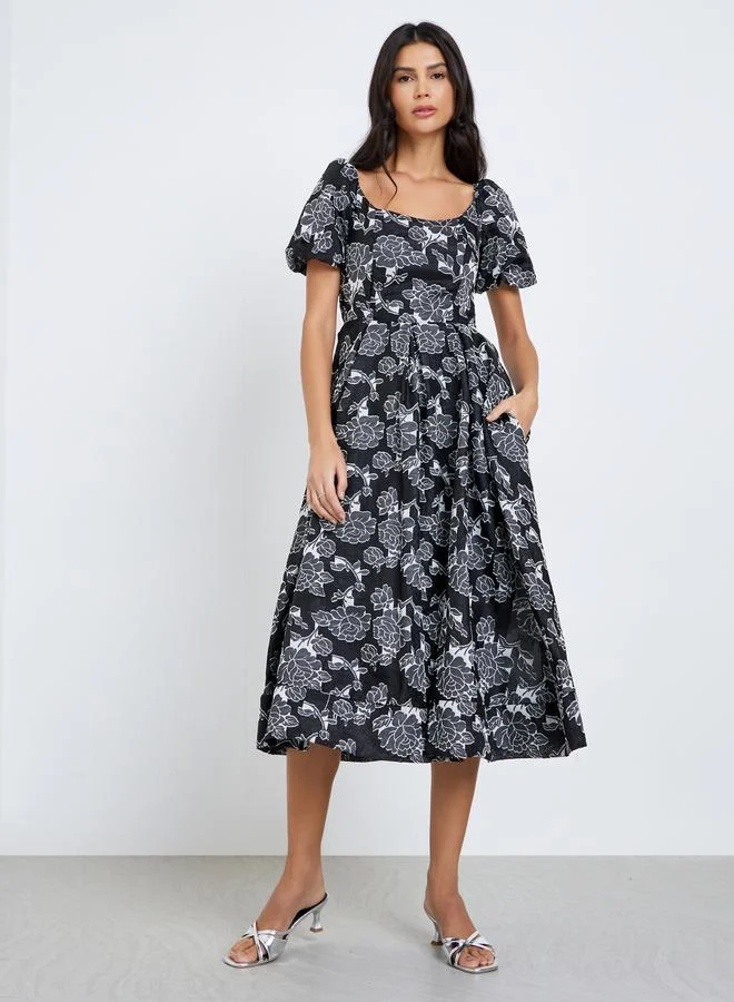 Styli Styli Black Floral Print Puff Sleeve Midi Dress