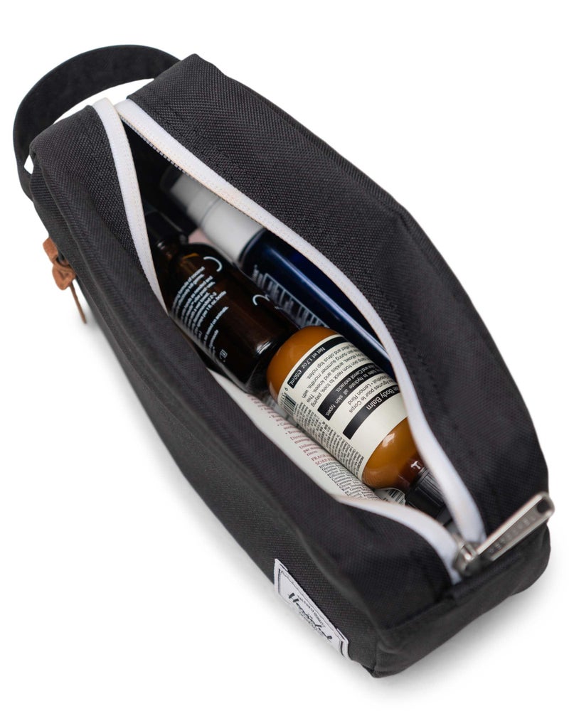 Herschel Chapter Travel Kit - Image 4