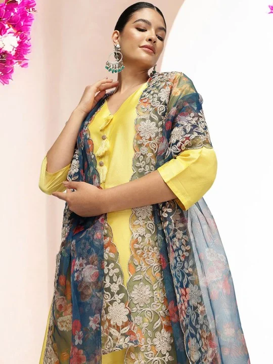 ISHIN Women'S Yellow Polyester Blend Embellished Tunic Full Length Pleat Front Straight Fit Kurta Set