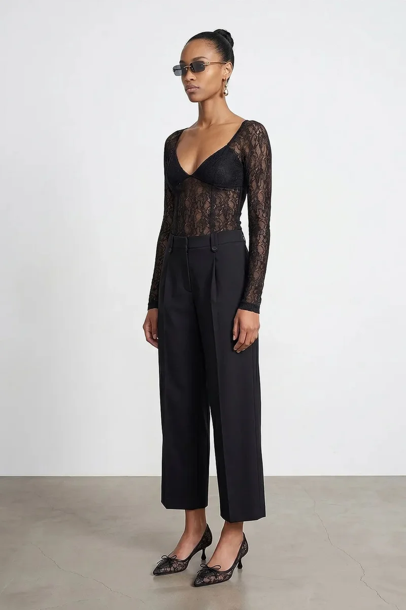 Dilvin Black DILVIN Women’s Lace V-neck Long-sleeve Top for Women | Best Price UAE