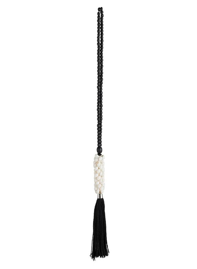 47th & Main Hanging Beach Décor Boho Style Twine Tassels with Shells, 27" Long, Black/White Shells - Image 2