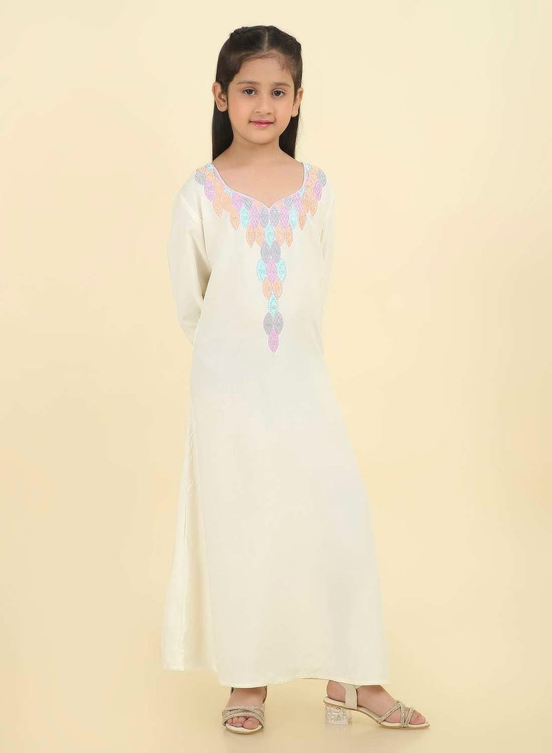 HANA & SARA Luxury Hand-Embroidered Girls Arabic Jalabiya - Image 2