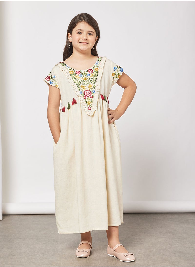 HANA & SARA - Kids Embroidered Tassel Detail Jalabiya - Image 1