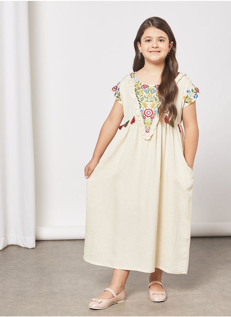 HANA & SARA - Kids Embroidered Tassel Detail Jalabiya - Image 1