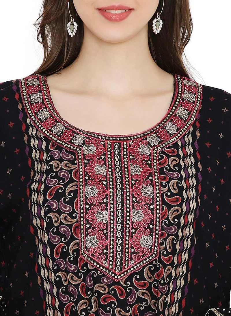 هانا آند سارا ELEGANT FLORAL PRINTED WITH STONE WORK FARASHA JALABIYA WITH UNIQUE THREAD EMBROIDERY