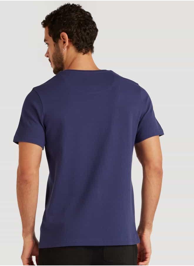 Iconic - Iconic Textured Slim Fit T-shirt with Crew Neck and Short Sleeves - Image 1