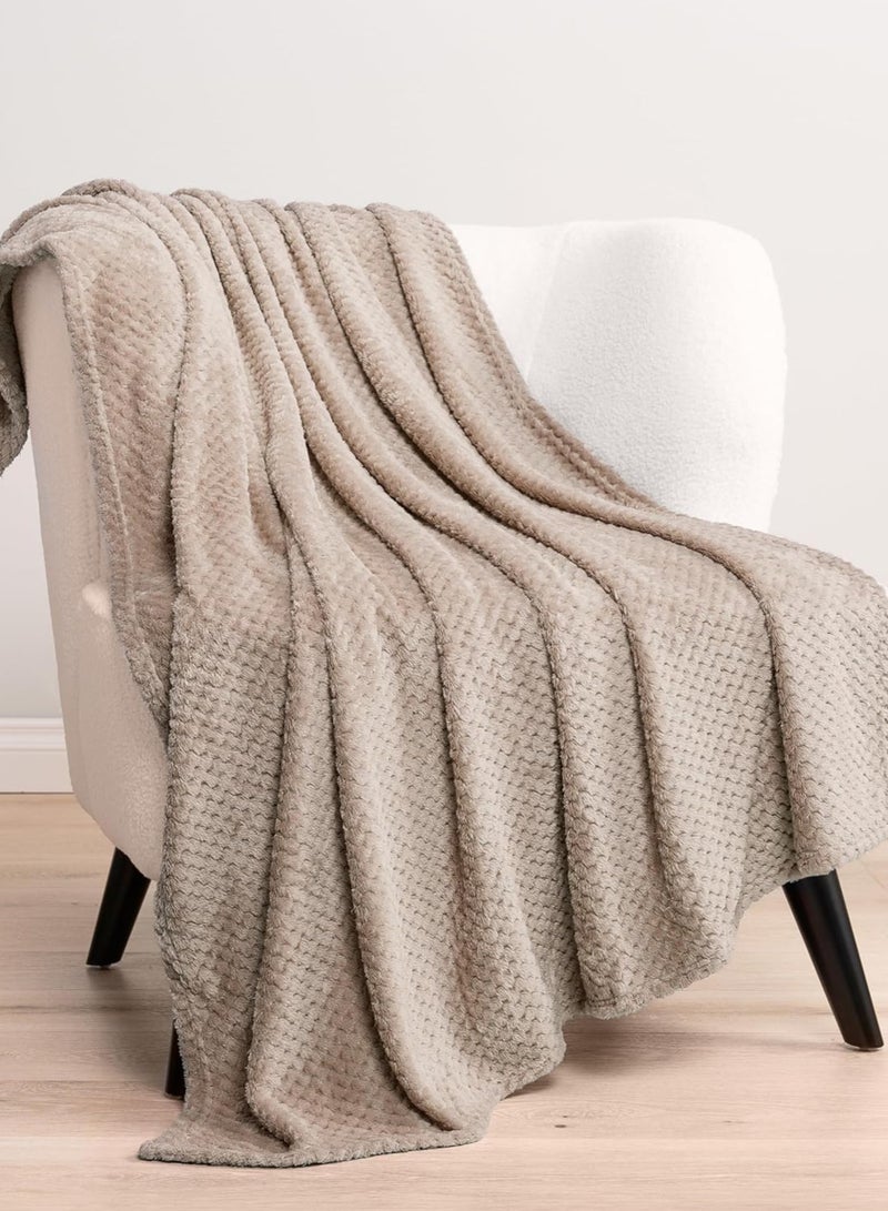 Donetella Soft Waffle Fleece Blanket Single Size(170X200 CM) No Shed,No Pilling Plush Cozy Throw 300 GSM Lightweight Blanket For Bed, Couch , Chair , Sofa And Camping,Light Grey - Image 1