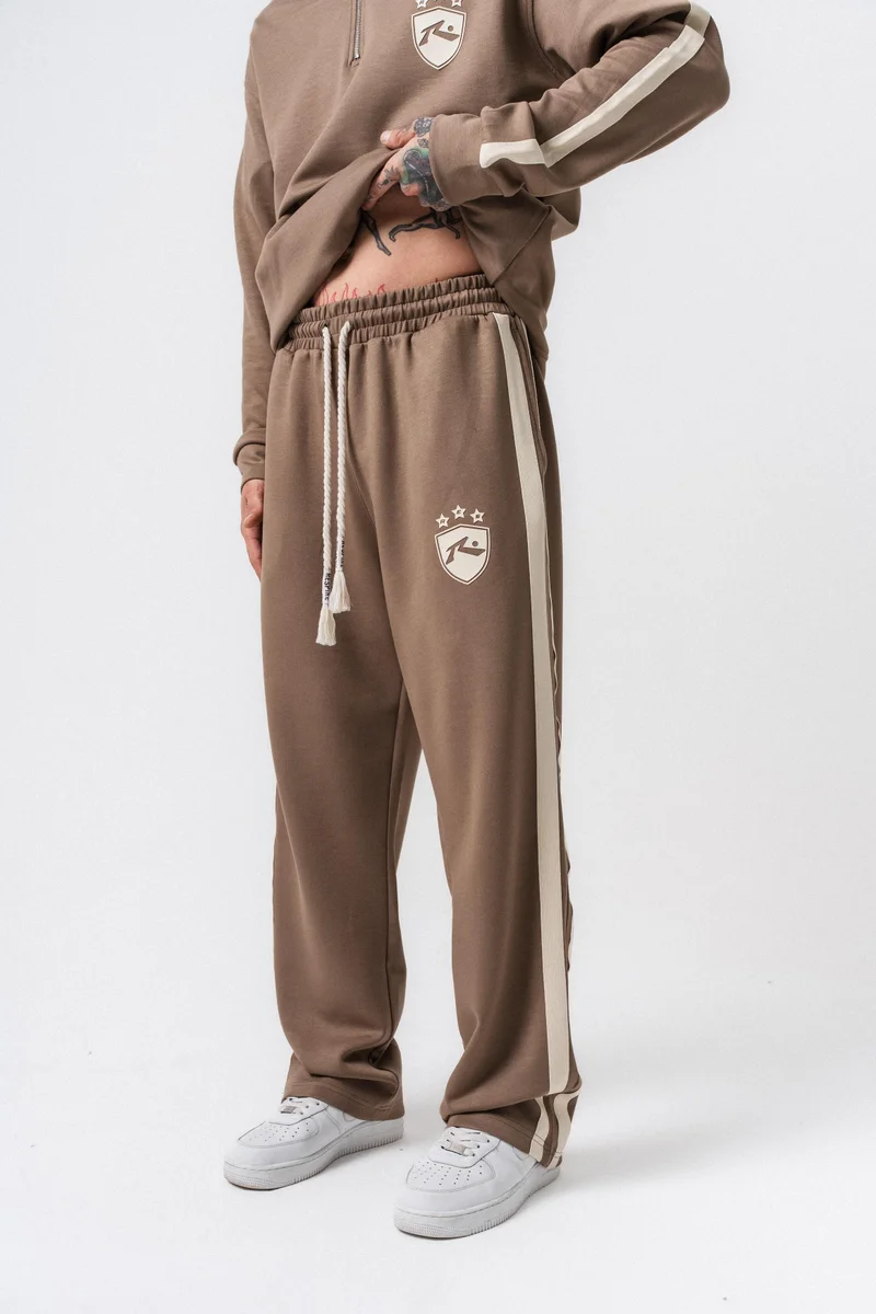 ريسباير بنطلون رياضي رجالي واسع (Baggy) من المودال (Modal) بتفاصيل شريط لون فيزون (Mink)