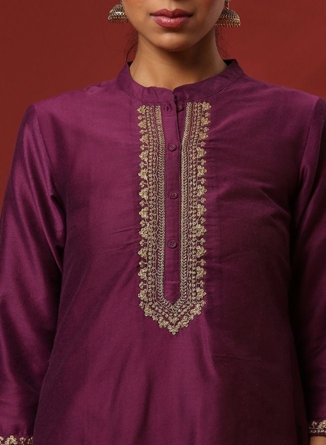 Abhishti straight embroidered kurta- violet  - Image 2
