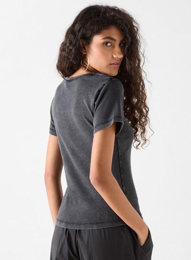 SP Characters The Met Graphic Print Crew Neck T-shirt with Short Sleeves - Image 3