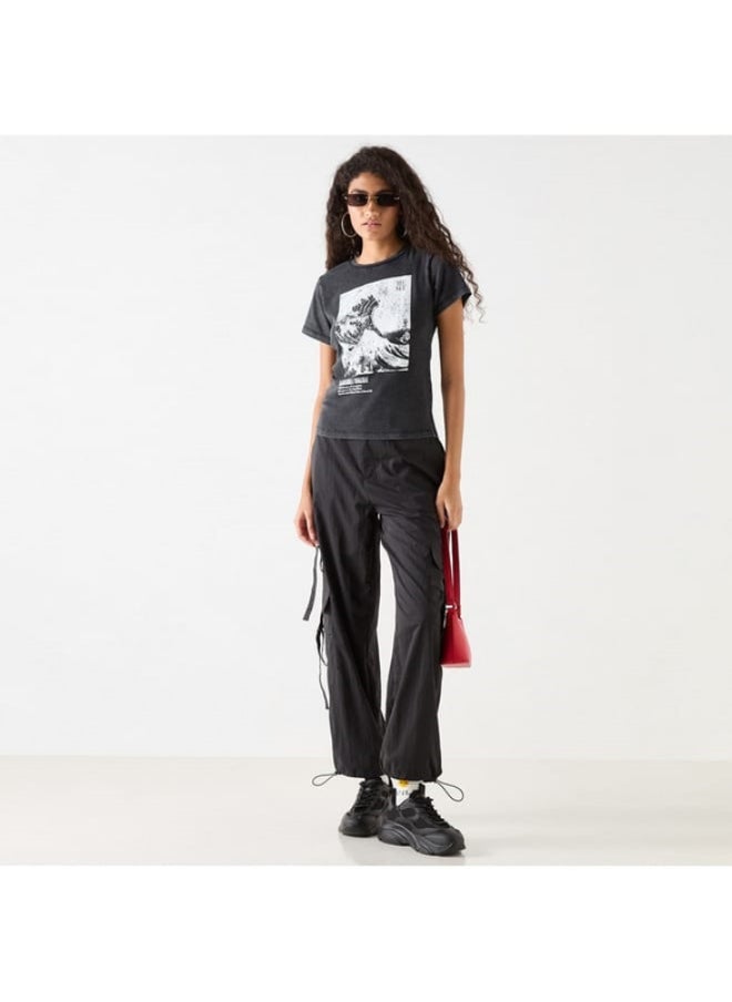 SP Characters The Met Graphic Print Crew Neck T-shirt with Short Sleeves  - Image 4