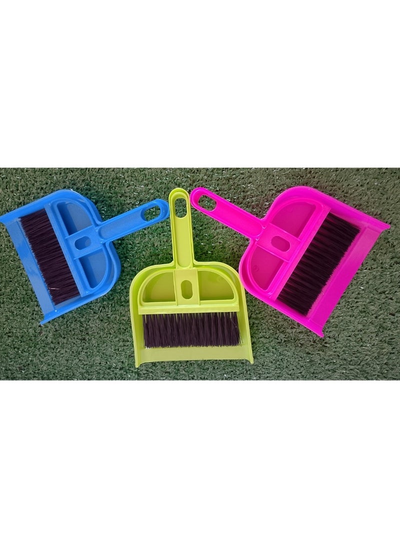 Generic Small multi-colored shovel  - Image 1