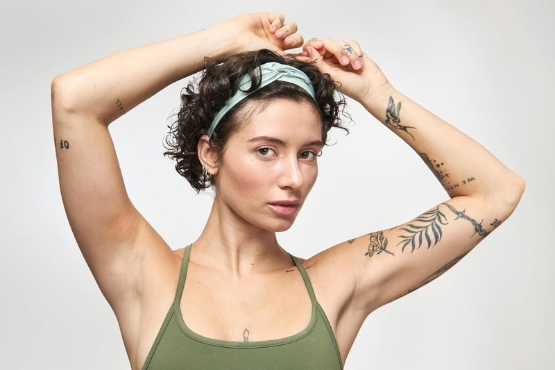 Goody Sport Lycra Head Wrap  1Ct Green QuickDry Headbands for Women  Men Versatile Hair Accessories with SportLevel Grip All Hair Types - Image 4