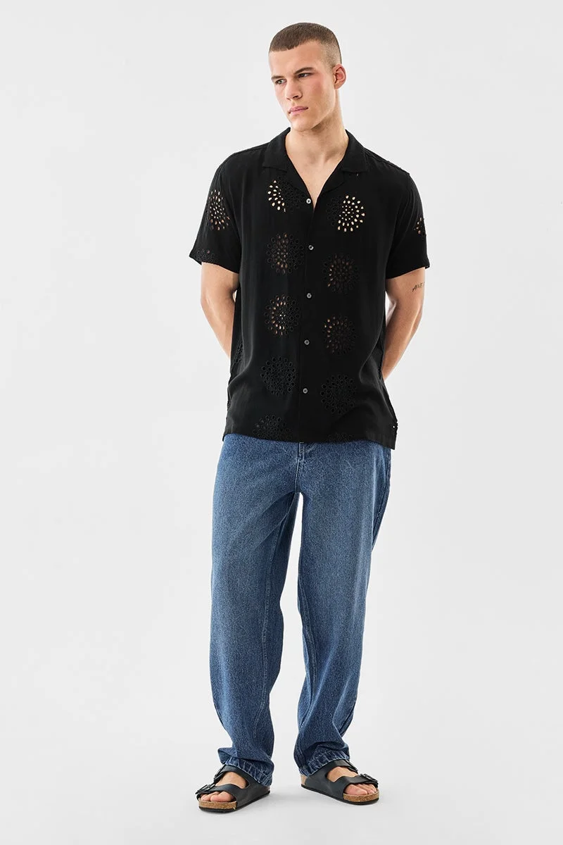 سنيتش Black Embroidered Half Sleeve Boxy Shirt