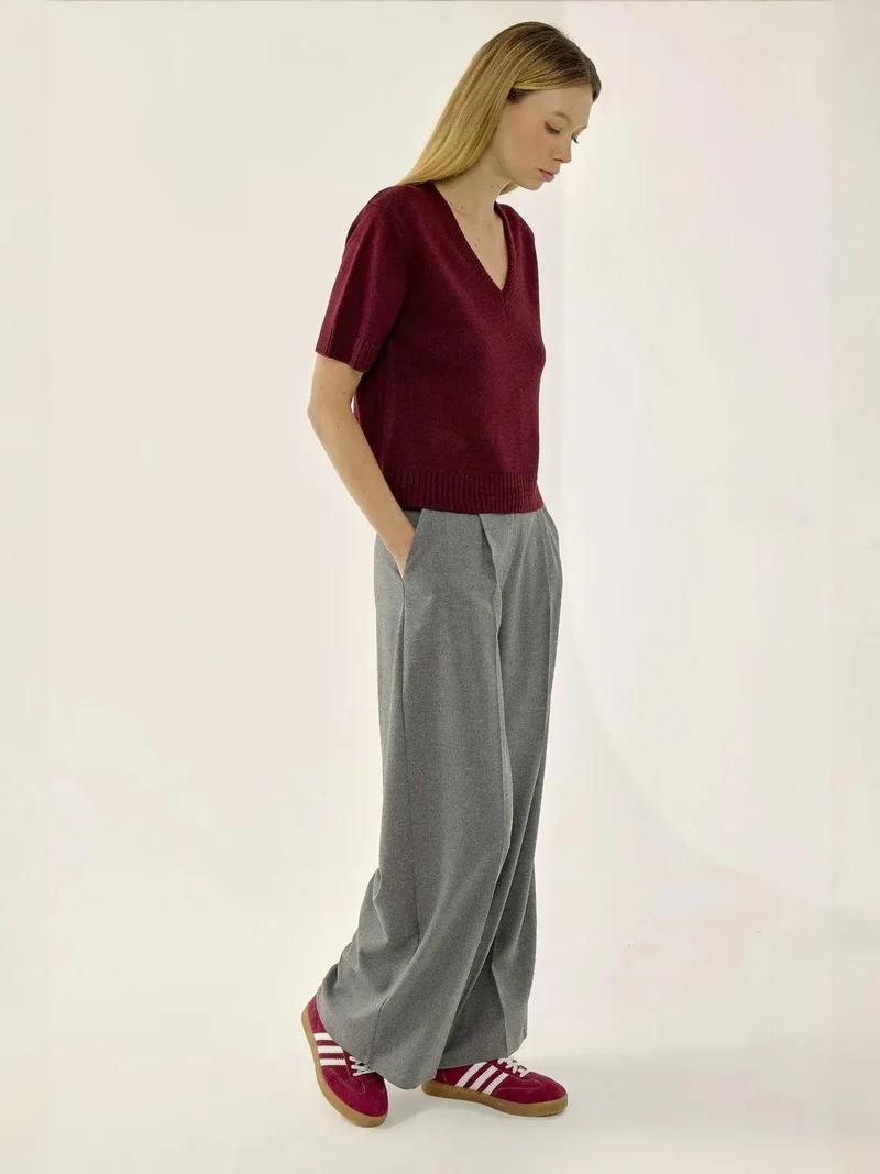 HICCUP V-Neck Short Sleeve Knit Sweater