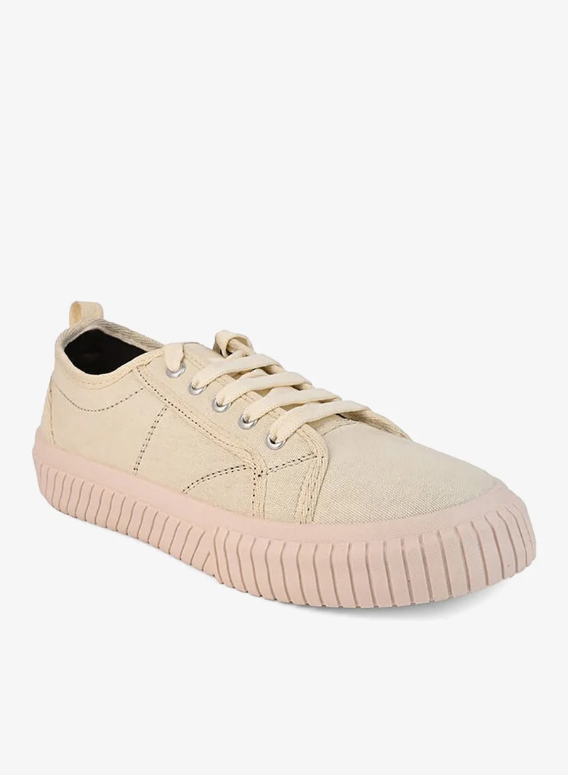 ستايلي سنيكرز قماش كاجوال برباط مع تطريز متباين