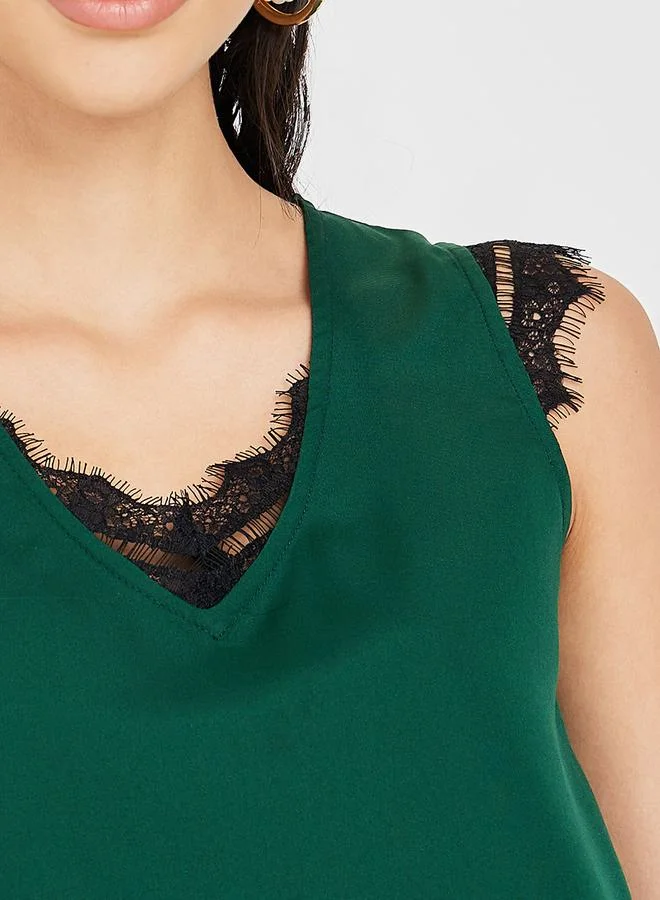 Styli Lace Trim V Neck Regular Fit Cami Top