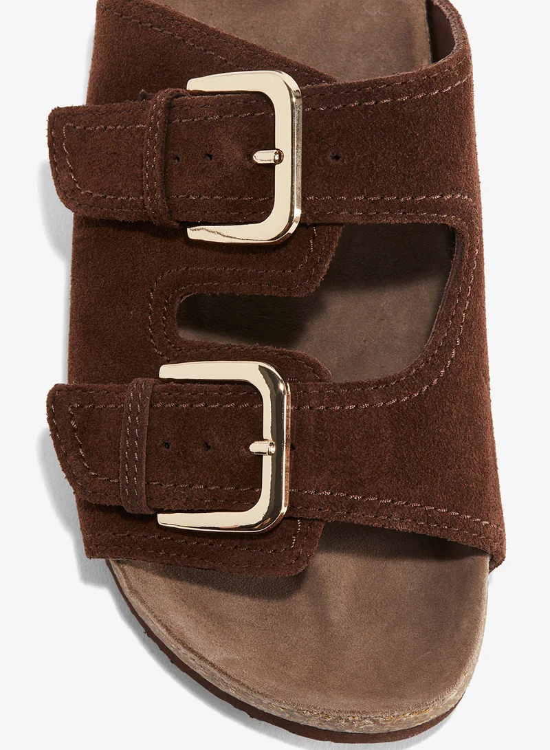 اتش اند ام صندل من الجلد السويدي