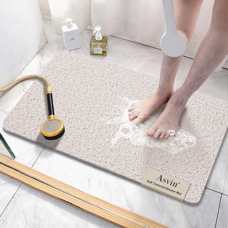 Asvin سجادة حمام أسفين ناعمة الملمس للاستحمام والدش وحوض الاستحمام، مقاس 24 × 32 بوصة، خالية من الفثالات، سجادات حوض استحمام مريحة غير قابلة للانزلاق مع فتحة تصريف، سجادات حمام من البولي فينيل كلوريد (PVC) الإسفنجية للمناطق الرطبة، سريعة الجفاف - Image 1