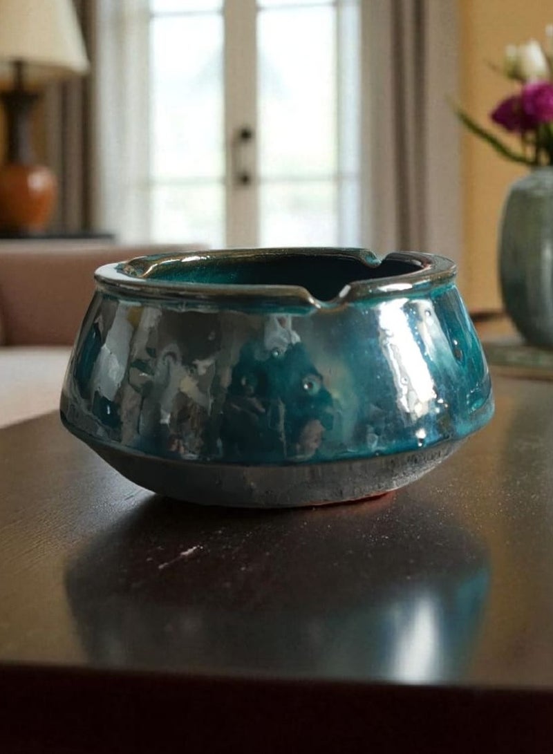 color zone pottery A distinctive ashtray made of pottery and porcelain. - Image 2