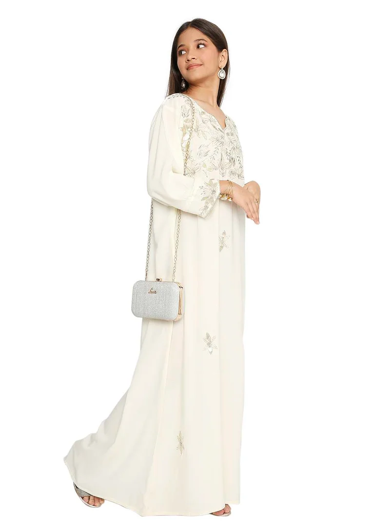 HANA & SARA DISTINCTIVE THREAD EMBROIDERY ON A SOLID-COLOR JALABIYA DRESS FOR GIRLS