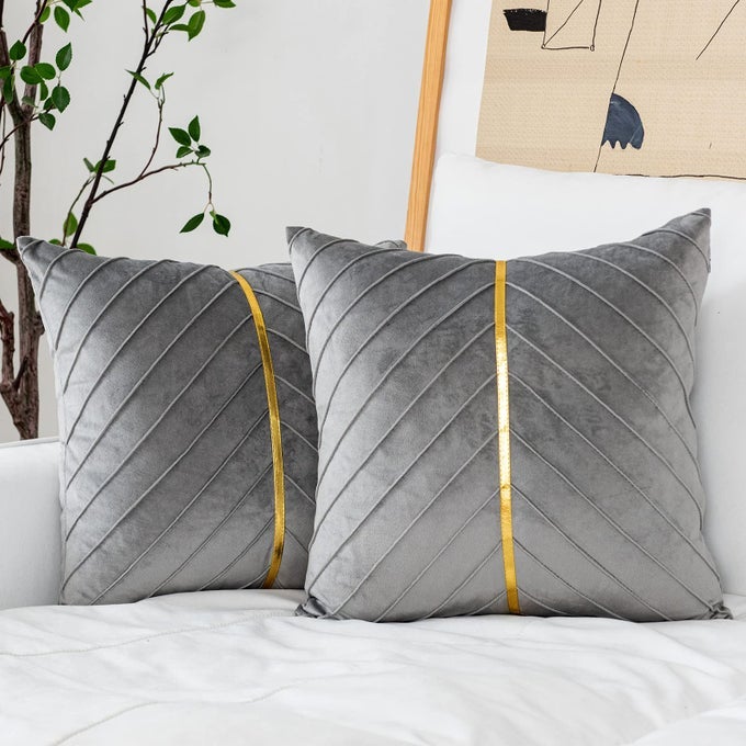 VELVET THROW PILLOW COVERS PACK OF 2 SOFT GOLD DECORATIVE CUSHION COVERS FOR COUCH SOFA LIVING ROOM HOME DECORATION GREY 18X18 INCH